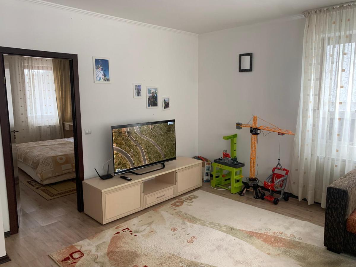 Stenata Huge Ski To Door Apartment Pamporowo Exterior foto
