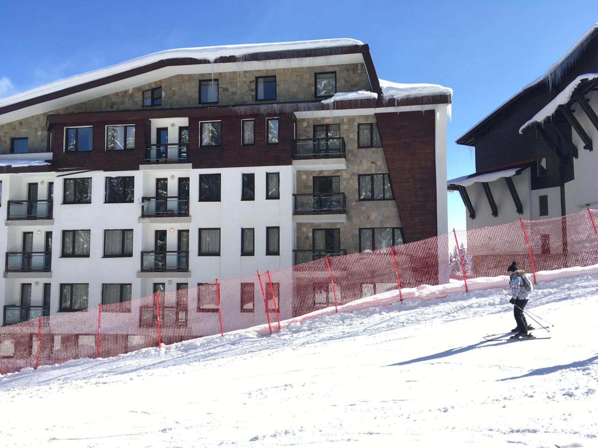 Stenata Huge Ski To Door Apartment Pamporowo Exterior foto